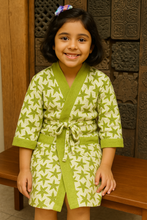Load image into Gallery viewer, Simmi’s Emporium Star Bloom Kids Bathrobe – Hand Block Printed Cotton Waffle Weave with Giraffe Motifs

